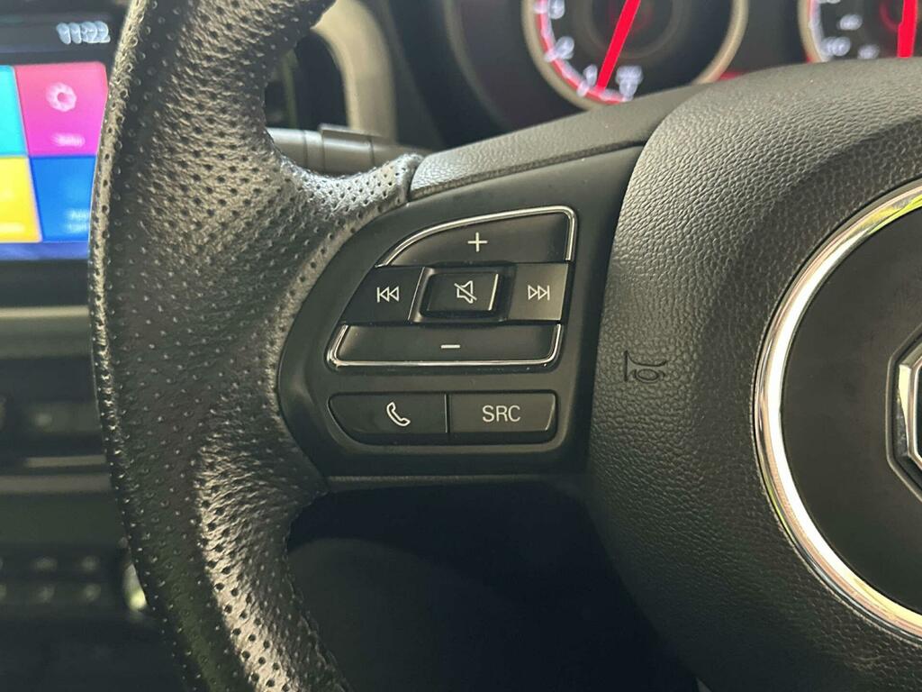 MG MG3 Exclusive Nav White #15