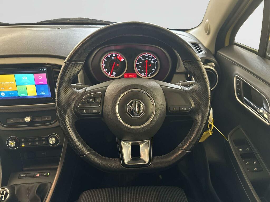 MG MG3 Exclusive Nav White #14