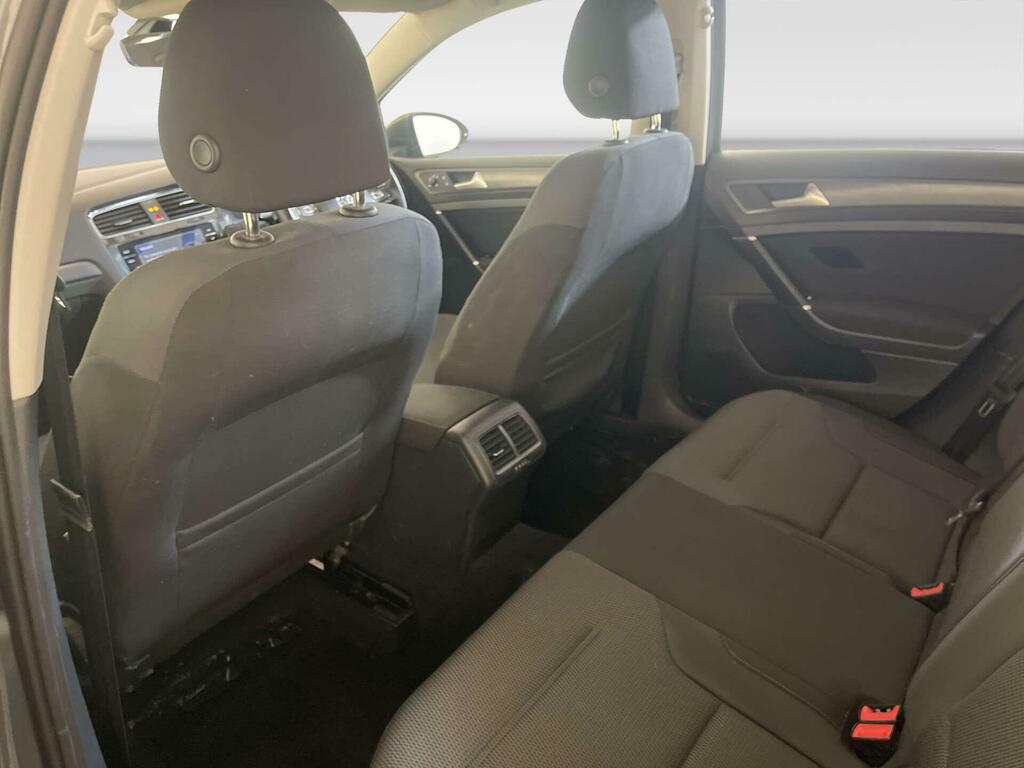 Volkswagen Golf Se White #12