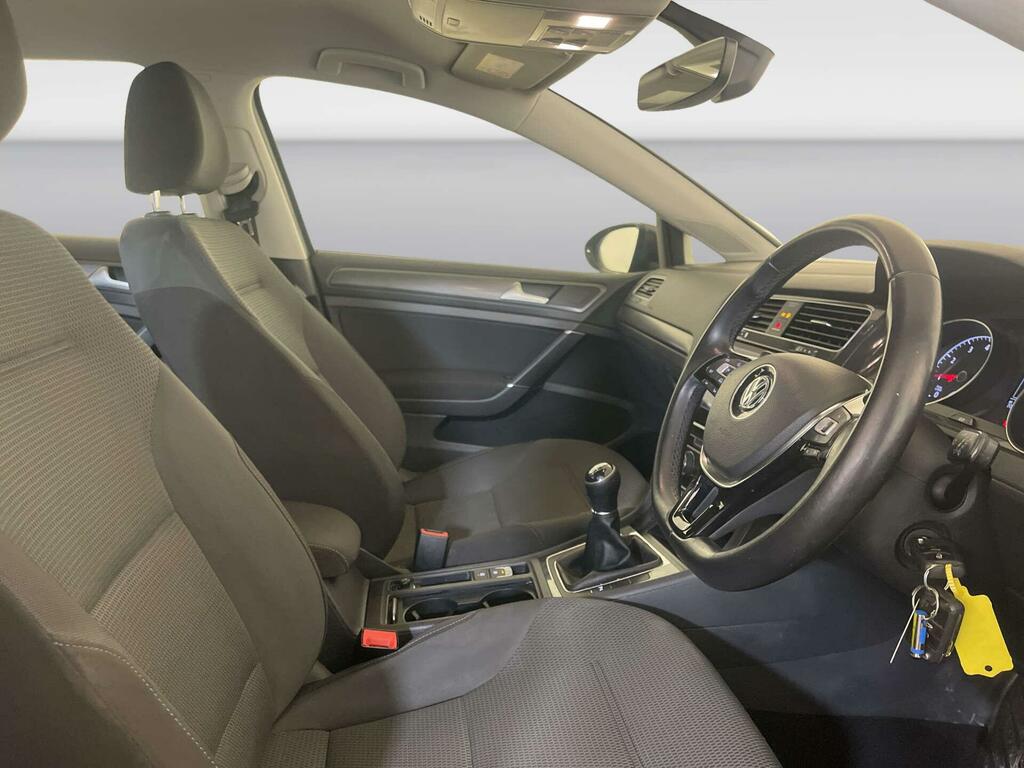 Volkswagen Golf Se White #11