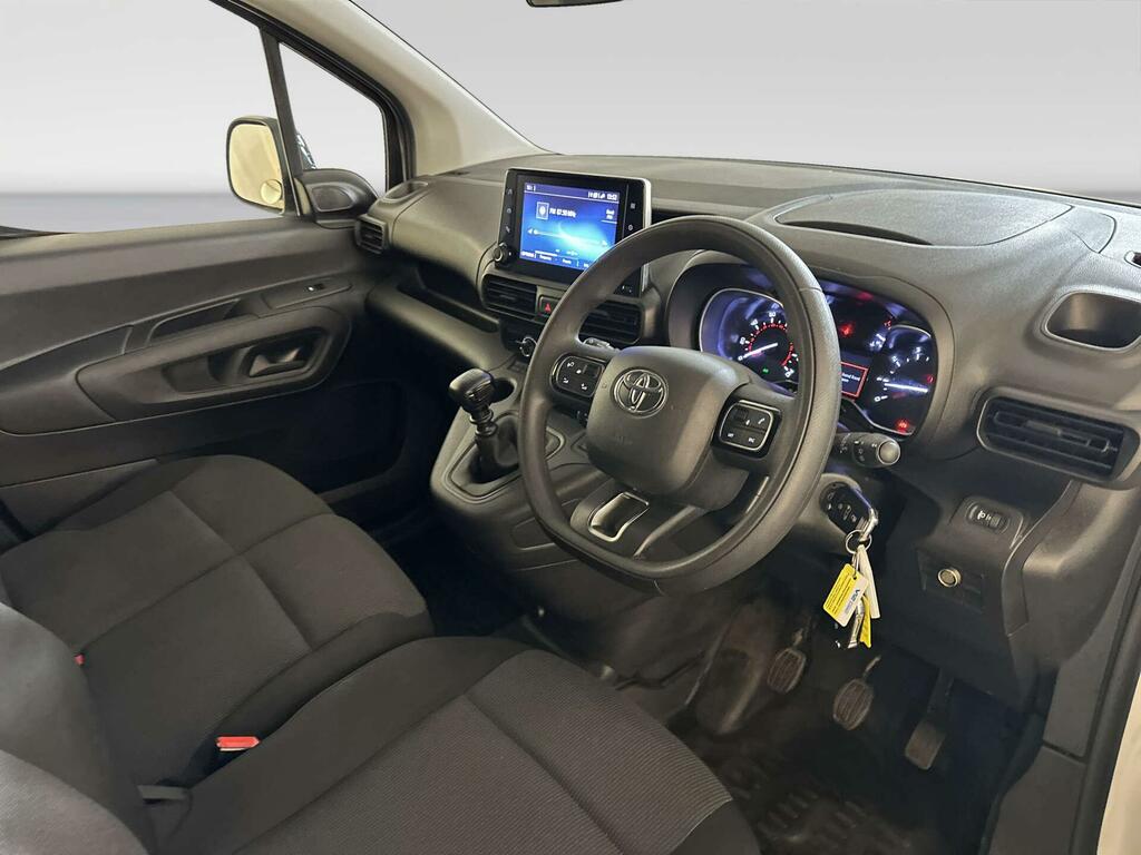 Toyota Proace City 1.5 Bluehdi Icon Long Panel Van White #2