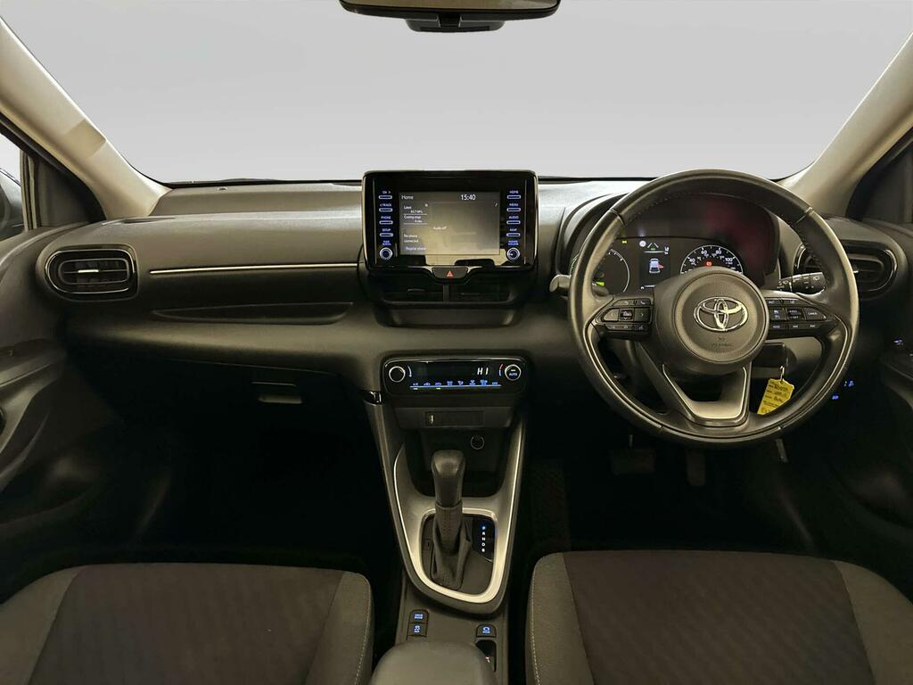 Toyota Yaris 1.5 Vvt-h Icon Hatchback Hybrid E-cvt E Black #2