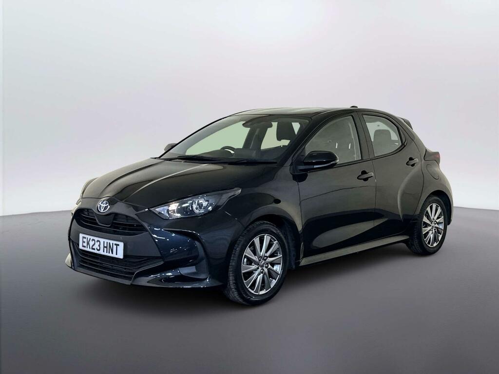 Toyota Yaris 1.5 Vvt-h Icon Hatchback Hybrid E-cvt E Black #4