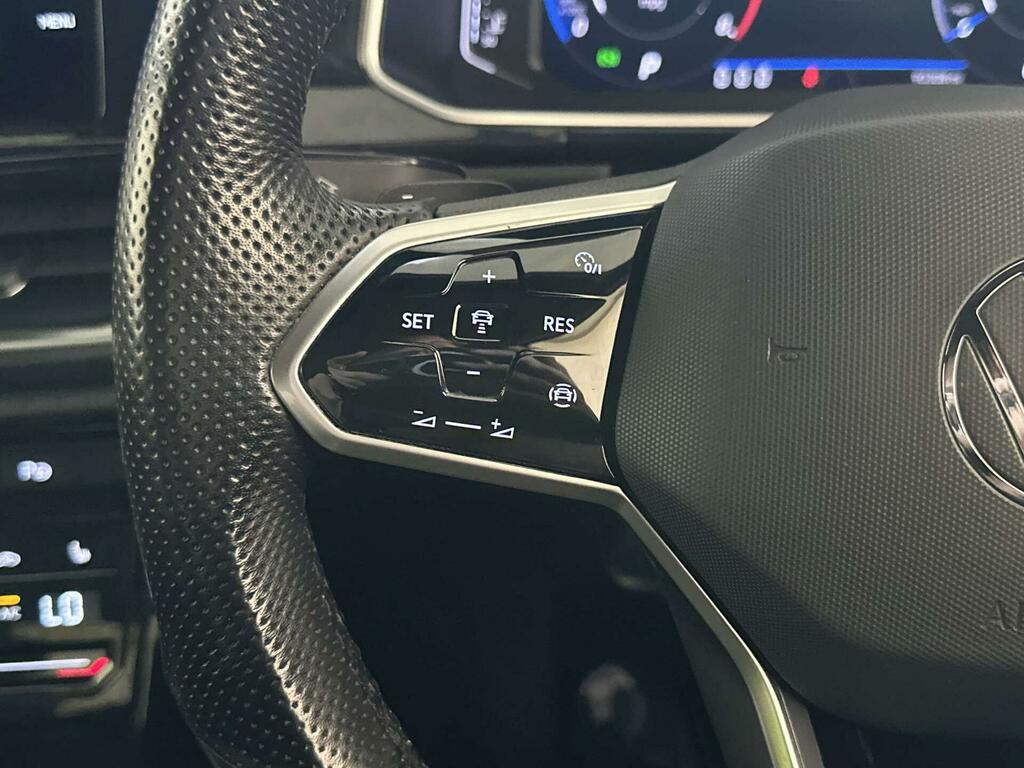 Volkswagen T-Roc Active Black #15