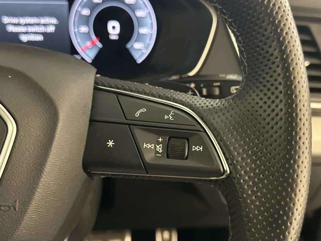 Audi Q5 S Line Black #17