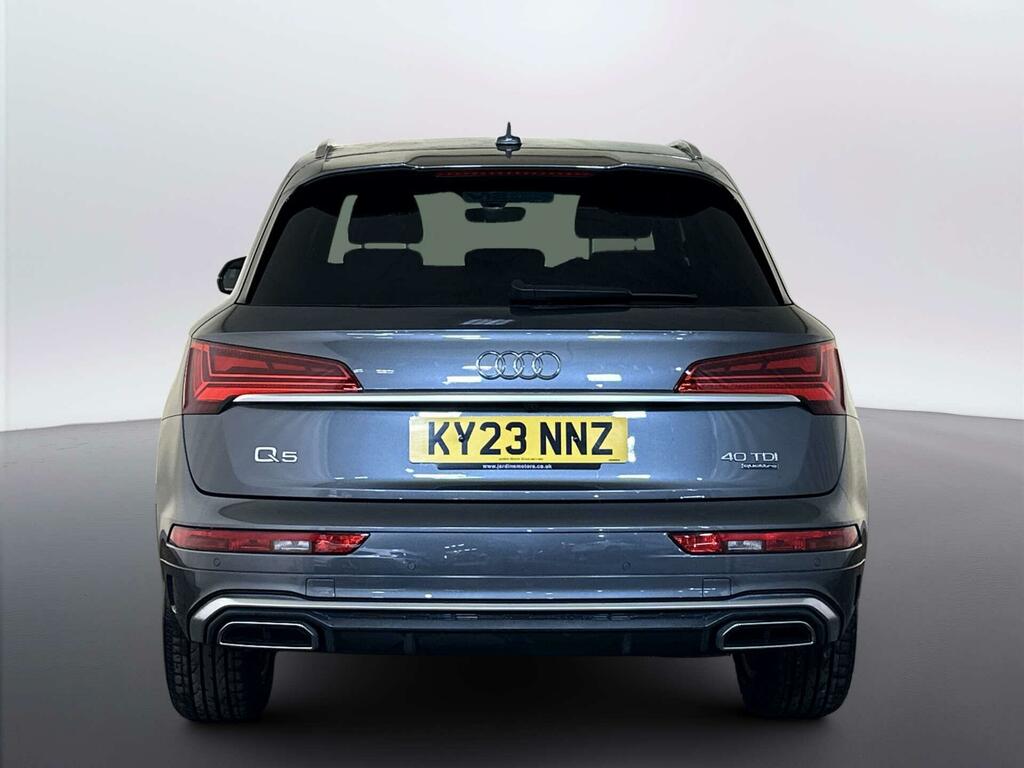 Audi Q5 S Line Black #7