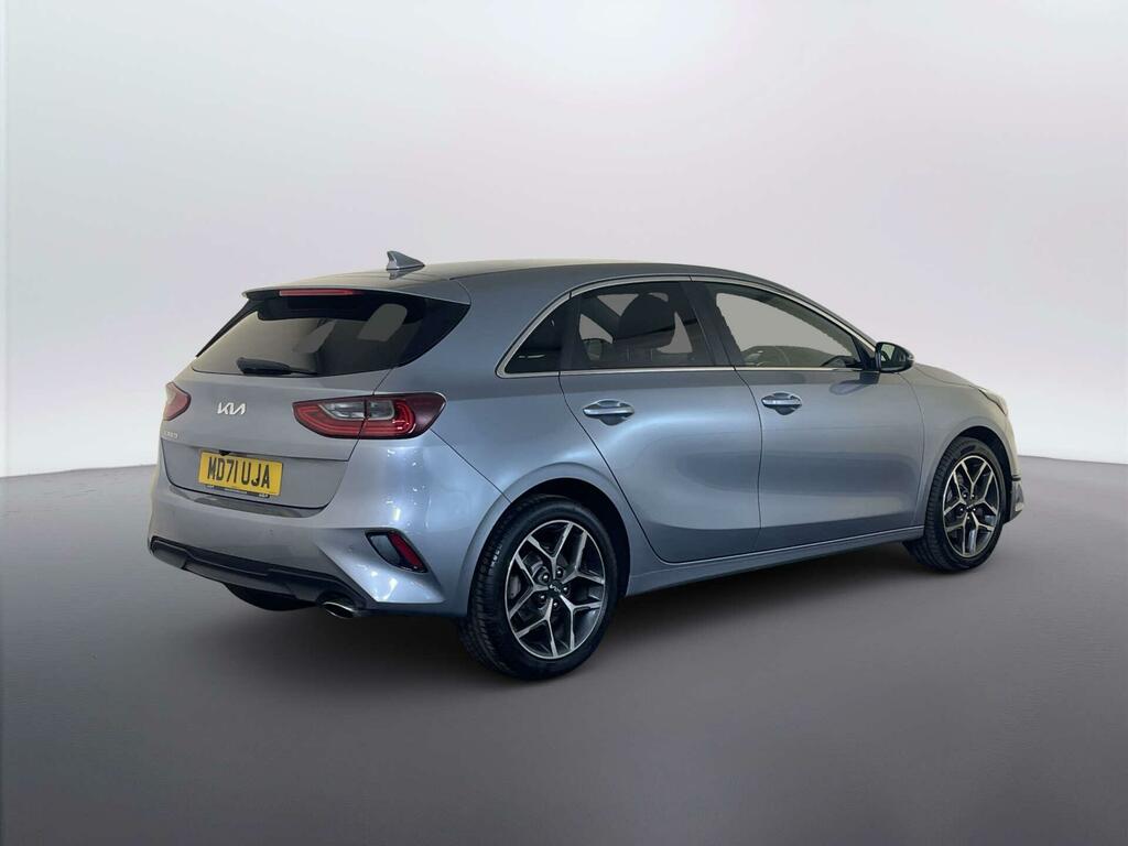 Kia Ceed 1.5 T Gdi 3 Hatchback Red #8