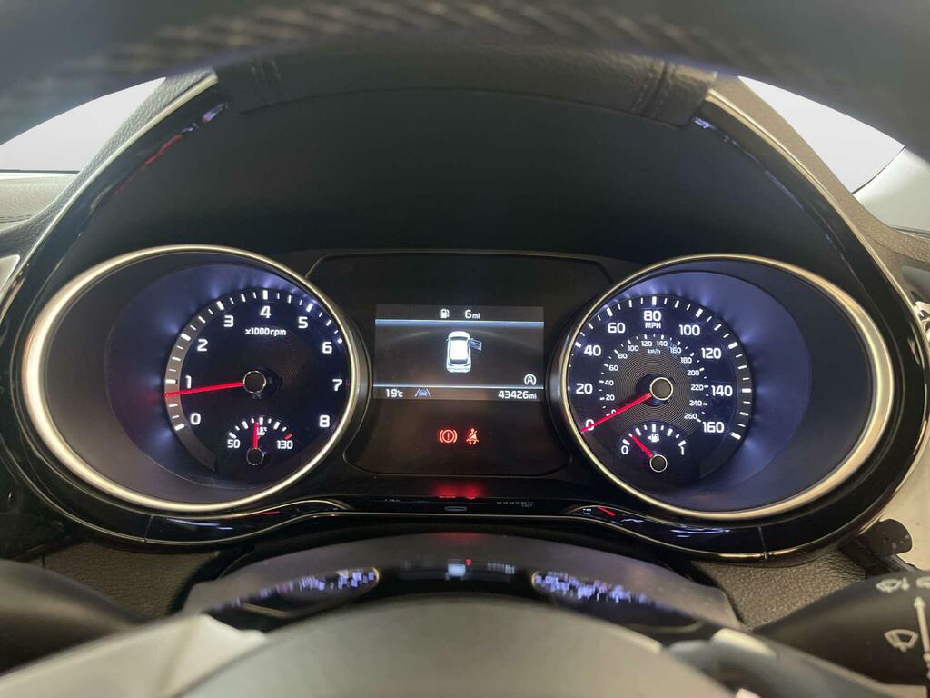 Kia Ceed 1.5 T Gdi 3 Hatchback Red #16