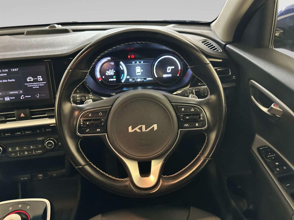 Kia e-Niro 64.8Kwh 4 Suv White #14