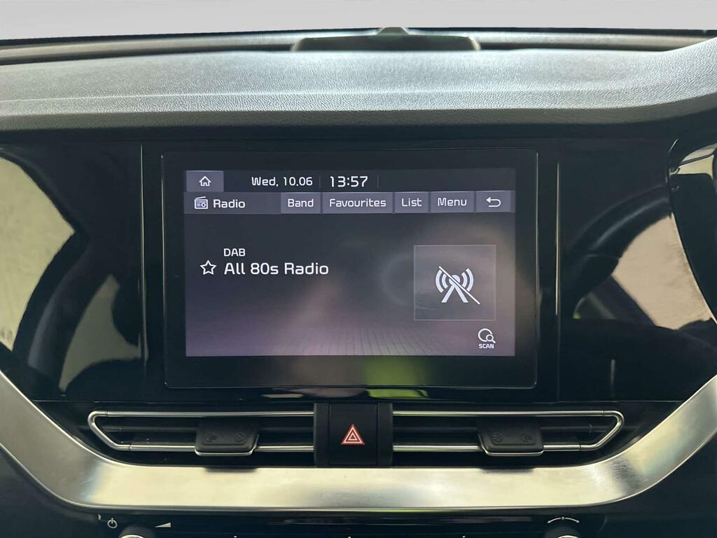 Kia e-Niro 64.8Kwh 4 Suv White #20