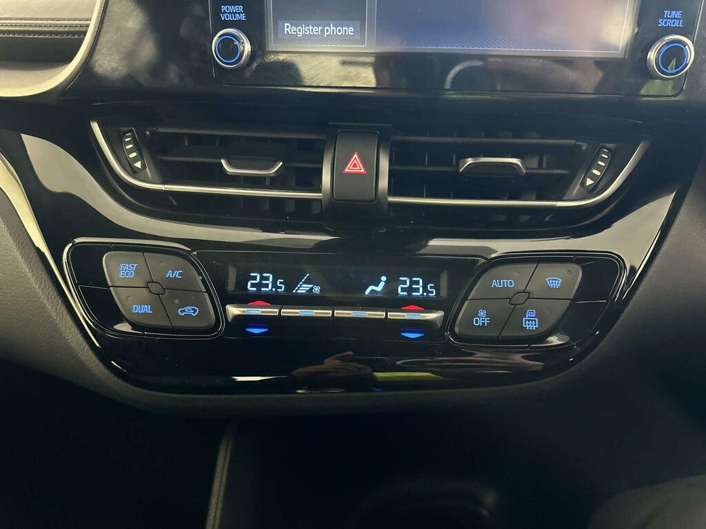 Toyota C-Hr Hatchback #20