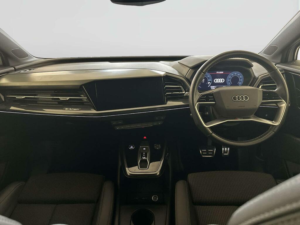 Audi Q4 E Tron 35 S Line Suv 55Kwh 170 Ps White #2