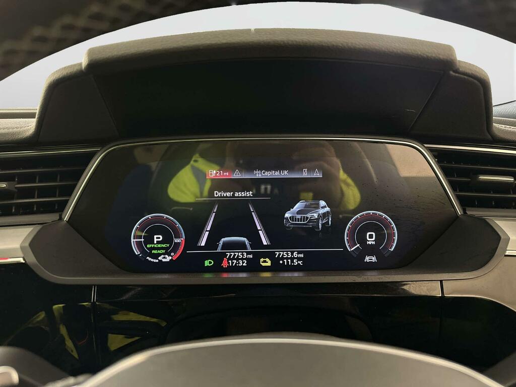 Audi E-Tron S S Line Black #17