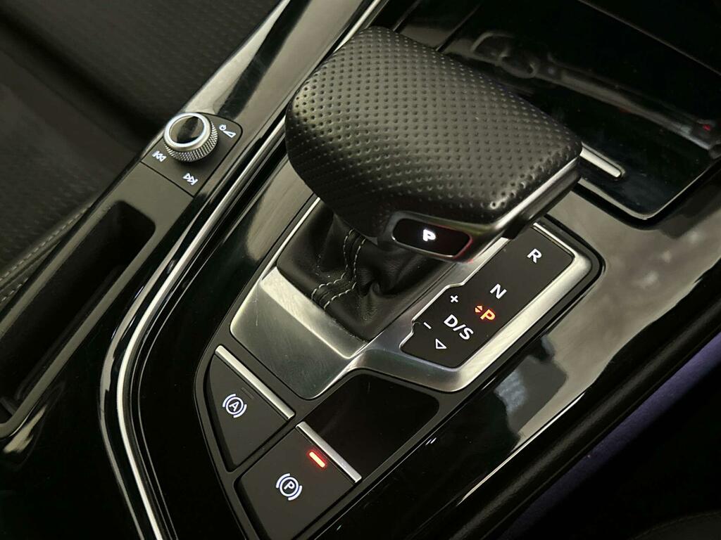 Audi A4 40 Tfsi 204 Black Edition S Tronic Black #24