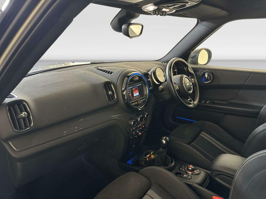 Mini Countryman Red #10