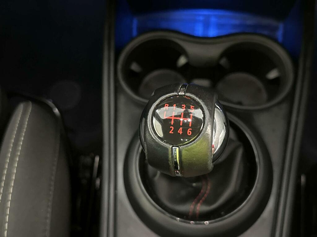 Mini Countryman Red #24
