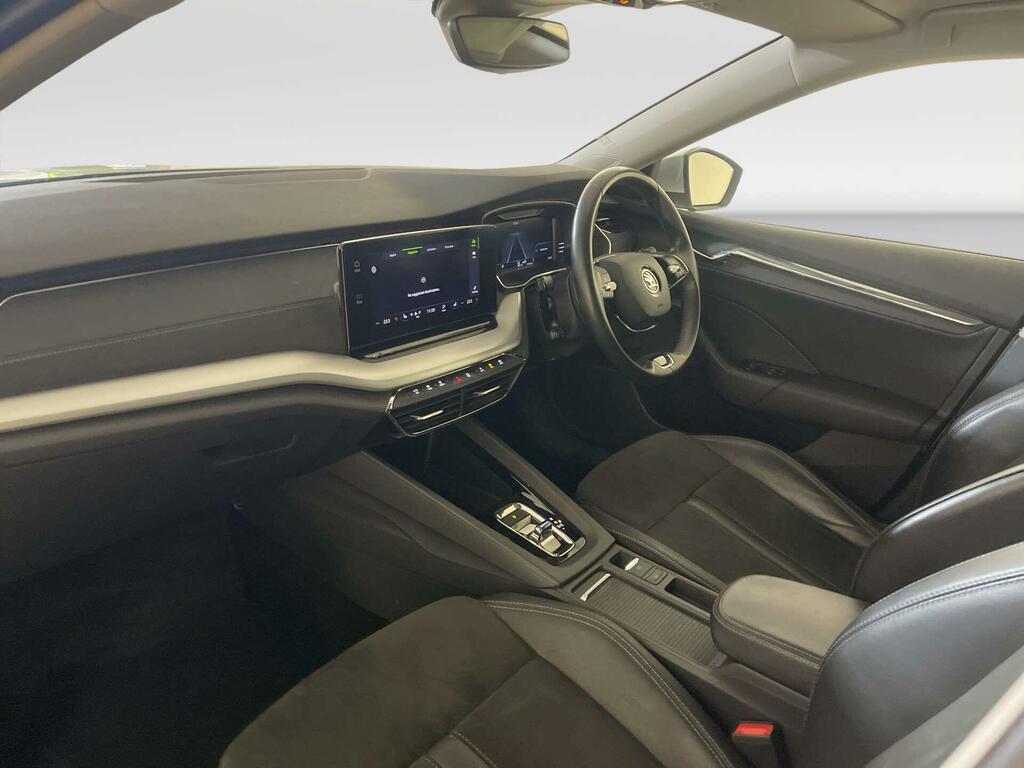 Skoda Octavia Se Technology Black #10