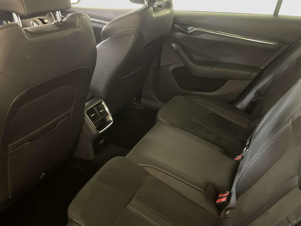 Skoda Octavia Se Technology Black #12