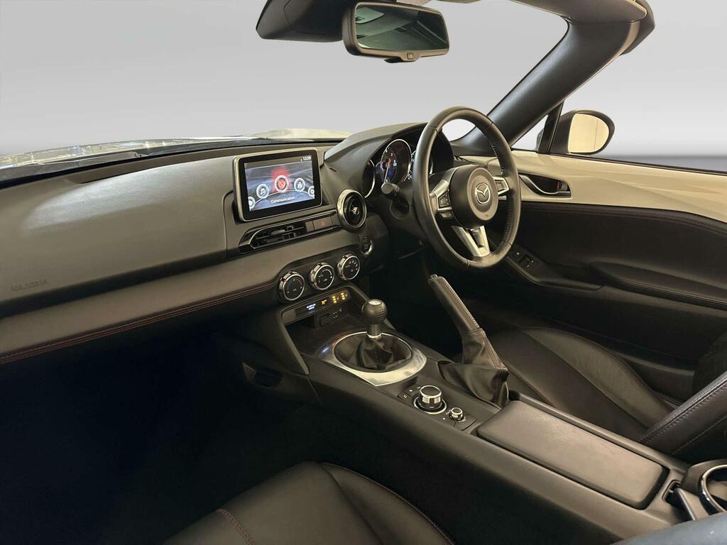 Mazda MX-5 Se White #10