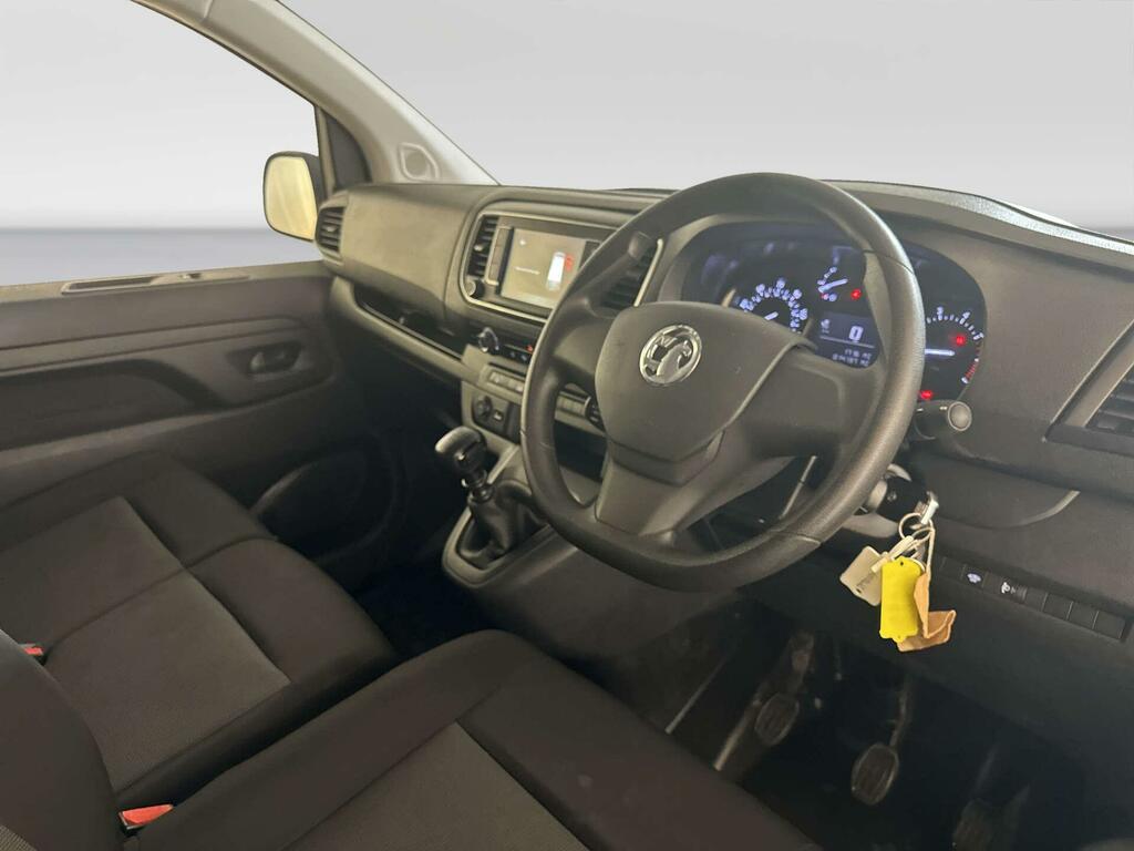 Vauxhall Vivaro 1.5 Turbo D 2900 Pro Panel Van 6Dr L White #2