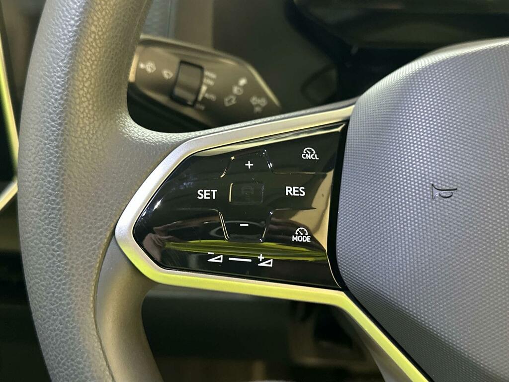 Volkswagen ID.Buzz Life Pro White #16