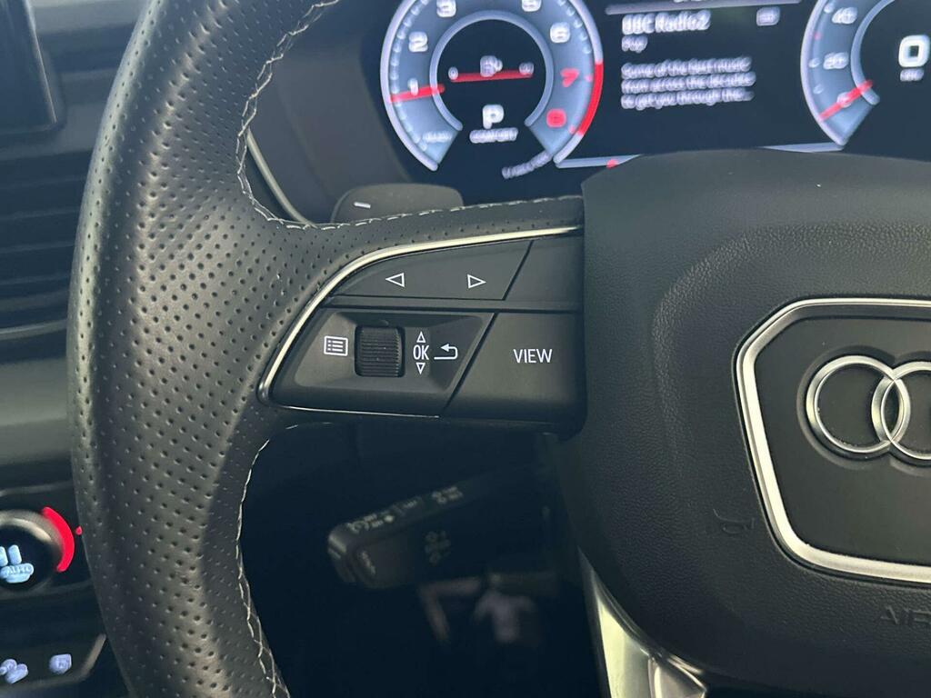 Audi Q5 S Line Black #15