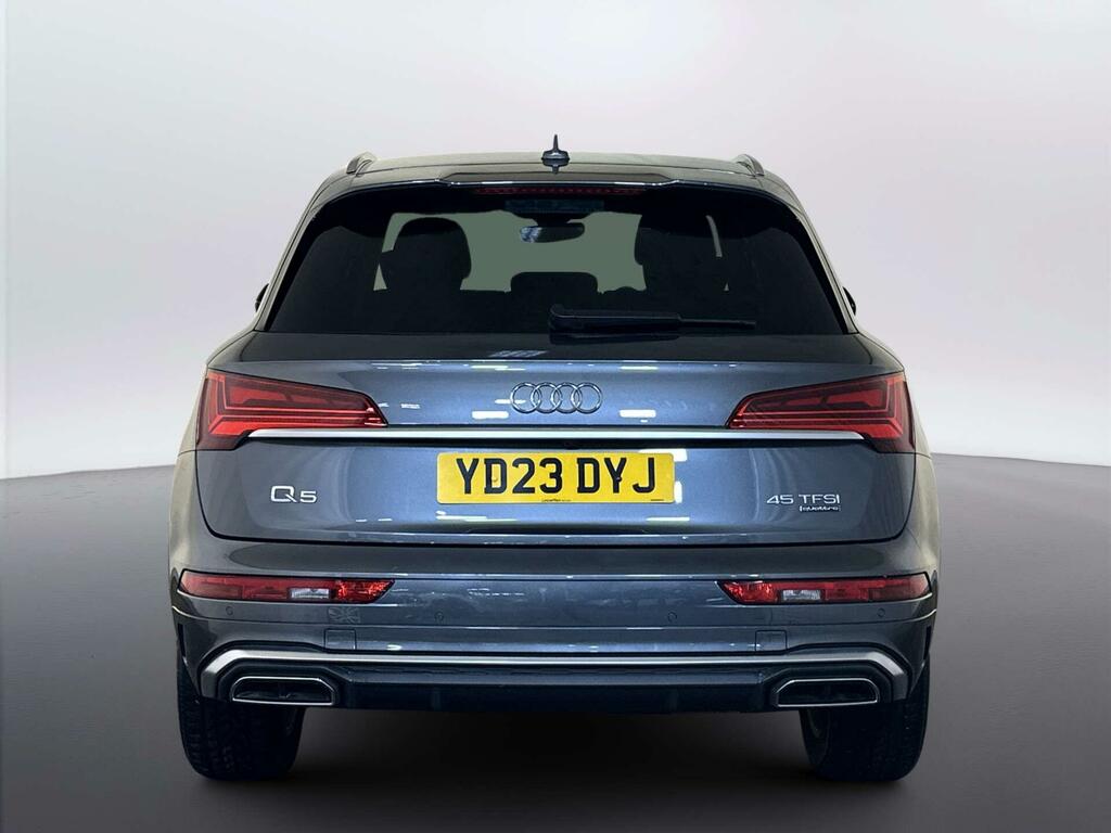 Audi Q5 S Line Black #7