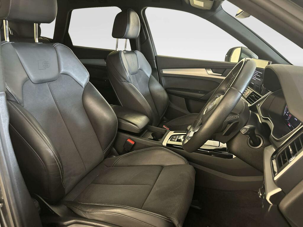 Audi Q5 S Line Black #11
