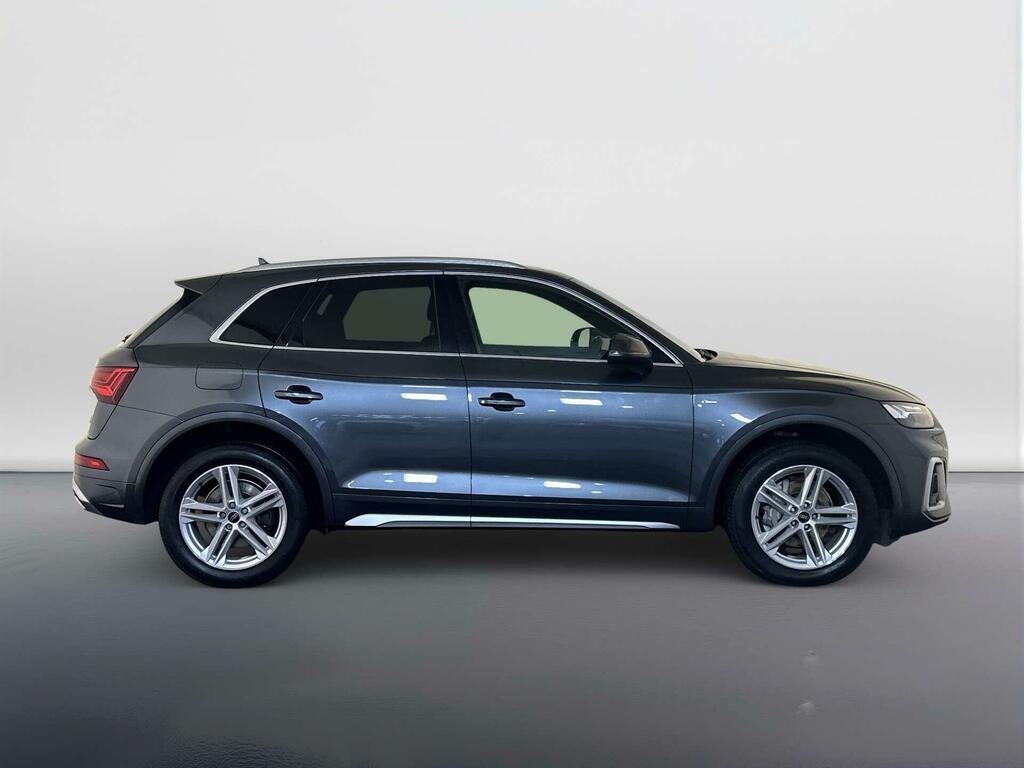 Audi Q5 S Line Black #9
