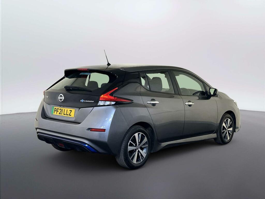Nissan Leaf Tekna Black #8