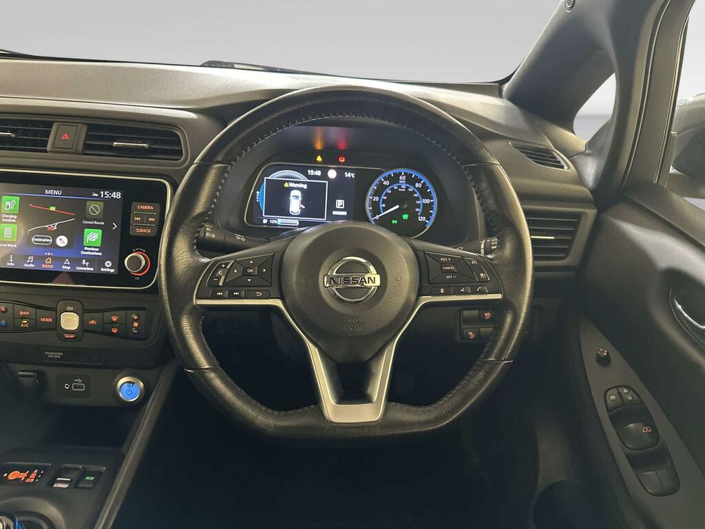 Nissan Leaf Tekna Black #14