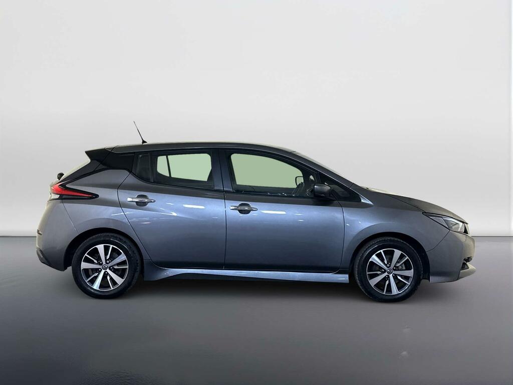 Nissan Leaf Tekna Black #9