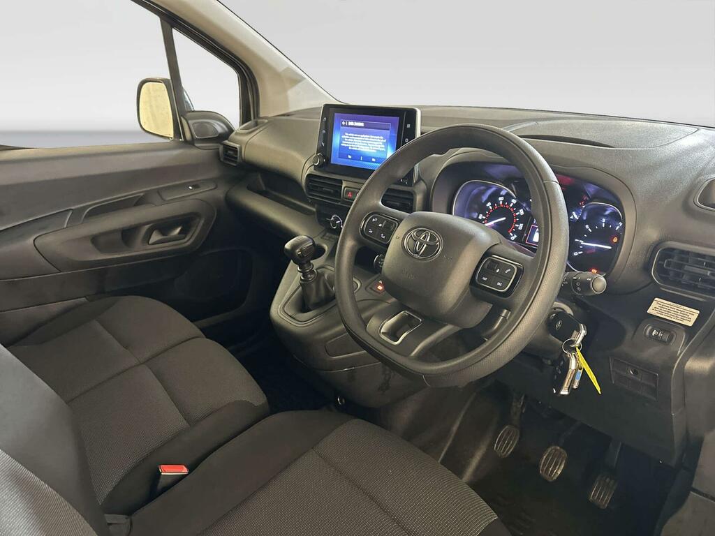 Toyota Proace City 1.5 Bluehdi Icon Long Panel Van White #2