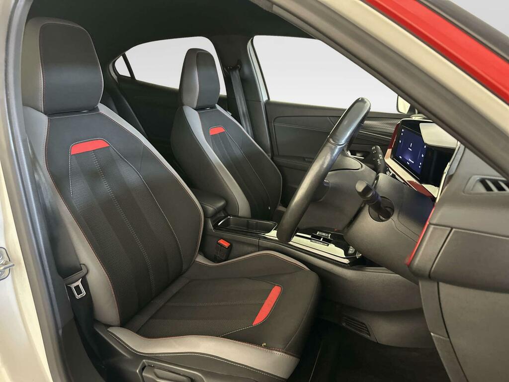 Vauxhall Mokka-e Ultimate White #11
