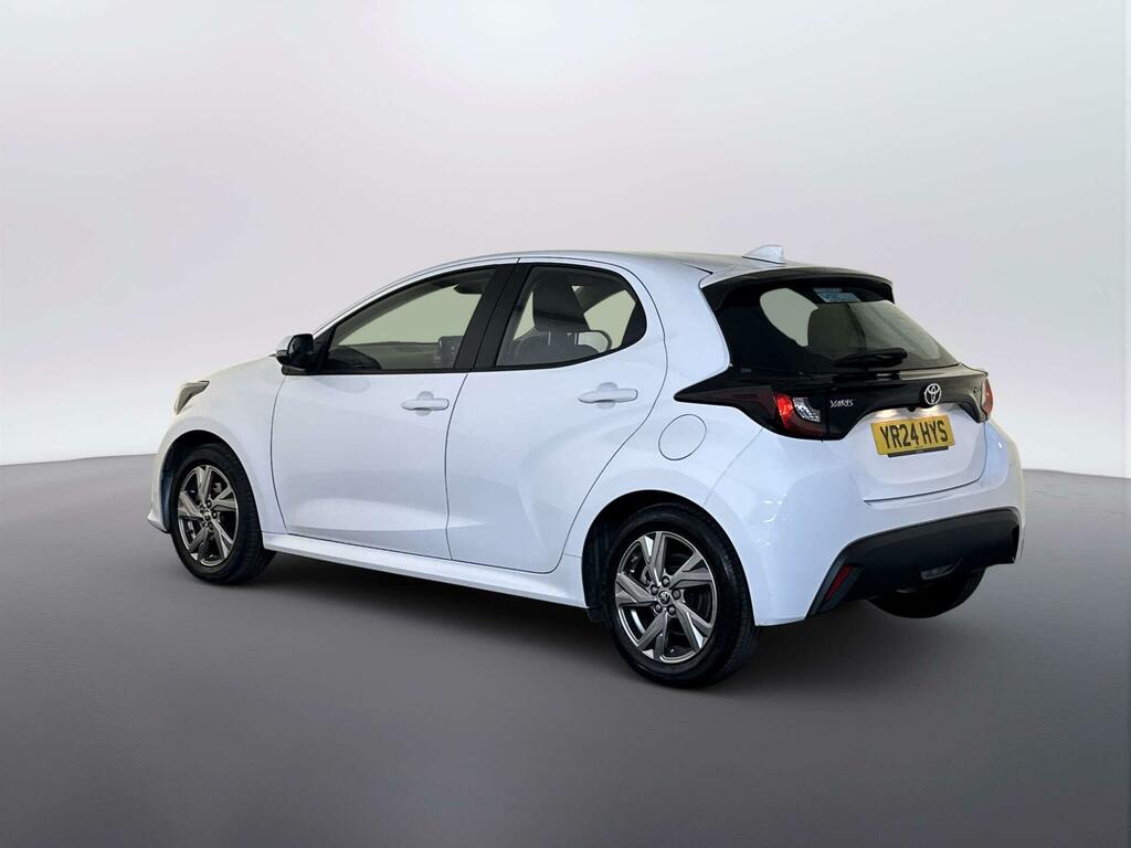 Toyota Yaris 1.5 Vvt-h Icon Hatchback Hybrid E-cvt E White #6