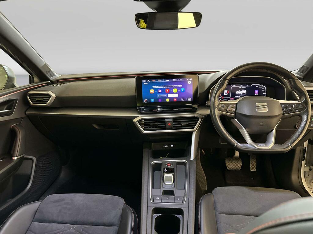 Seat Leon 1.5 Etsi Mhev Fr Sport Hatchback Hybrid White #2