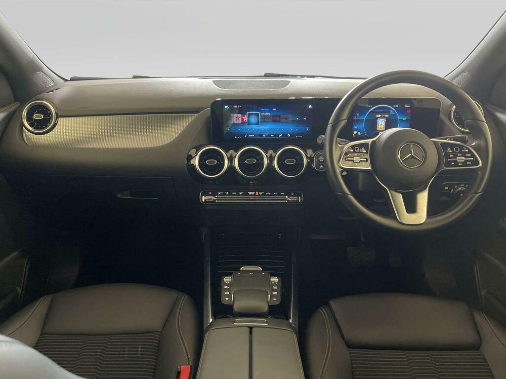 Mercedes-Benz GLA Class 1.3 Gla200 Sport Executive Suv 7G-dct Grey #2