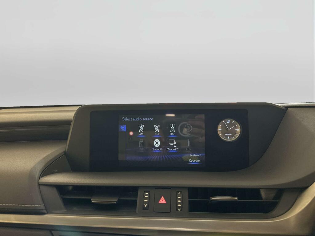 Lexus ES Saloon Black #20