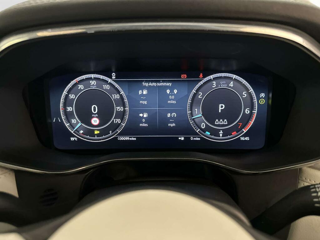 Jaguar F-Pace R-dynamic Se Black #18