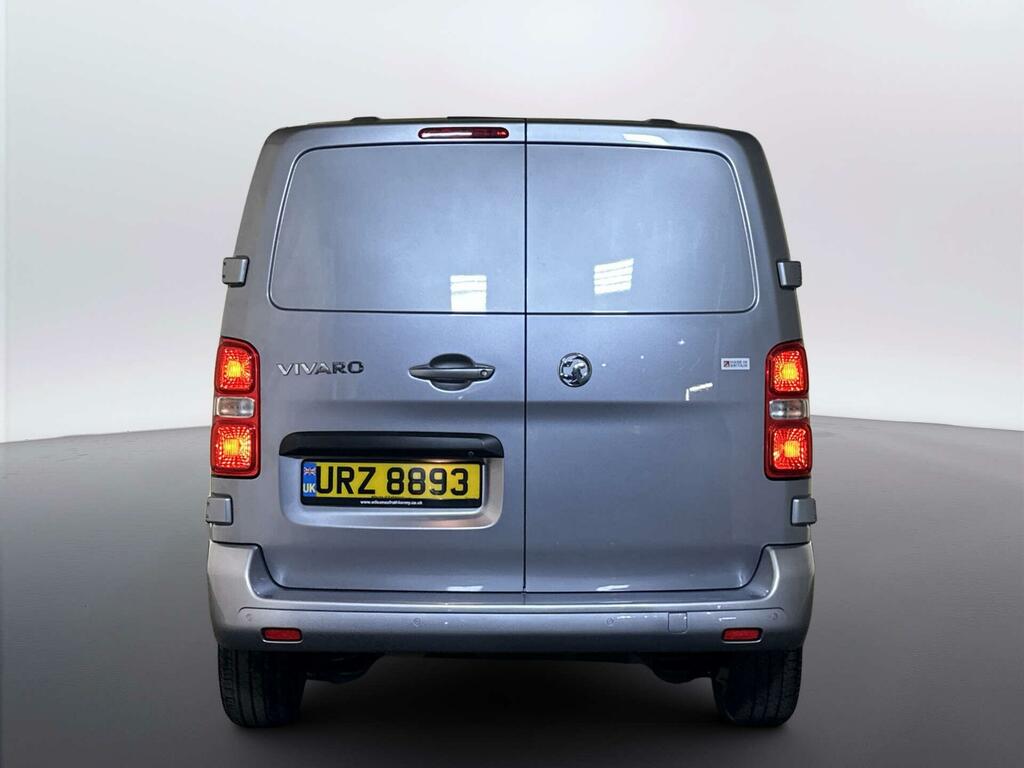 Vauxhall Vivaro Mpv White #7