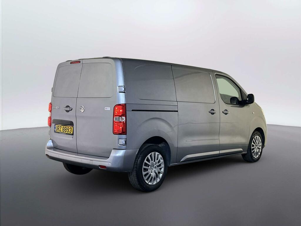 Vauxhall Vivaro Mpv White #8