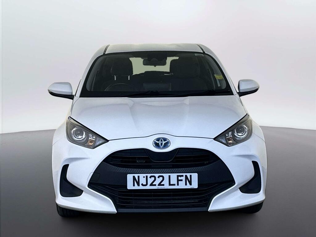 Toyota Yaris 1.5 Vvt-h Icon Hatchback Hybrid E-cvt E White #3