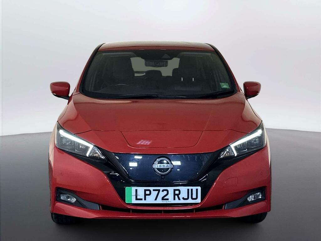 Nissan Leaf 39Kwh N-connecta Hatchback 150 Red #3