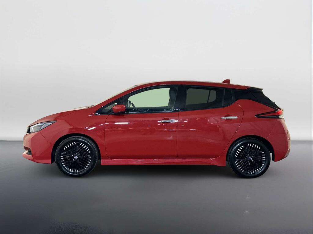 Nissan Leaf 39Kwh N-connecta Hatchback 150 Red #5