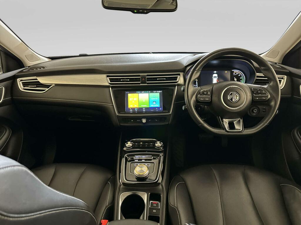 MG MG5 61.1Kwh Exclusive Long Range Estate A Silver #2