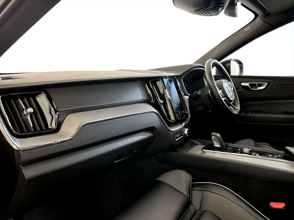 Volvo XC60 2.0 D4 Momentum Grey #10