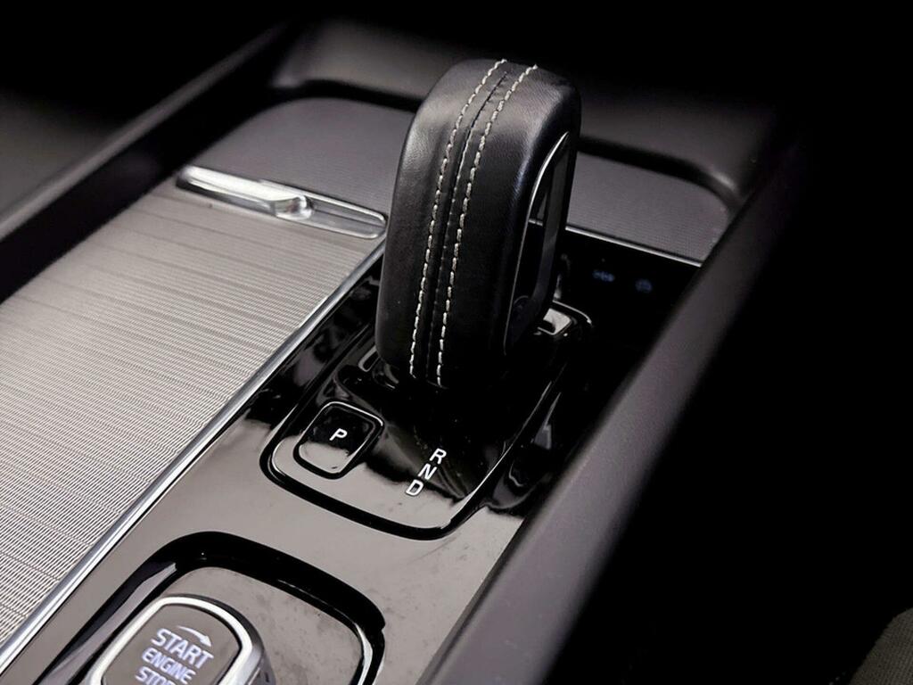 Volvo XC60 2.0 D4 Momentum Grey #24