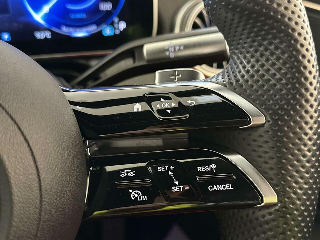Mercedes-Benz EQS Luxury #16