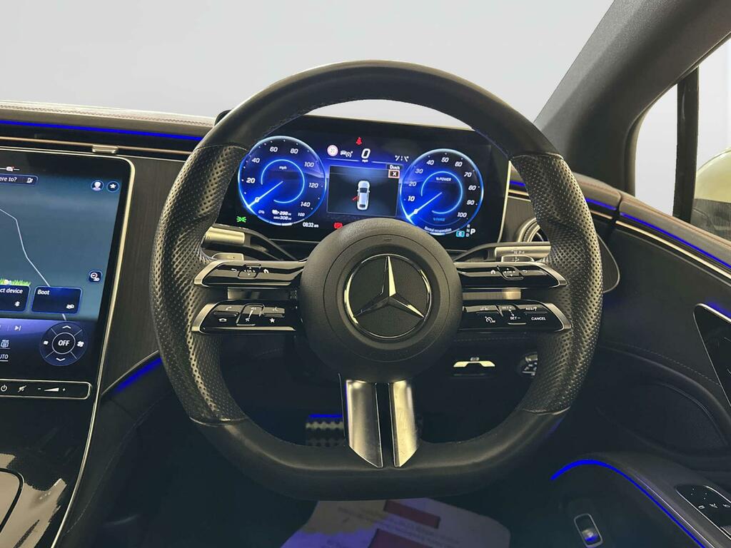 Mercedes-Benz EQS Luxury #13