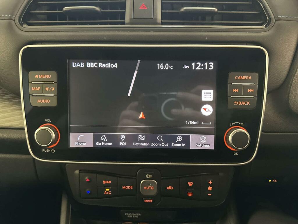 Nissan Leaf Nissan Leaf N-connecta Red #19